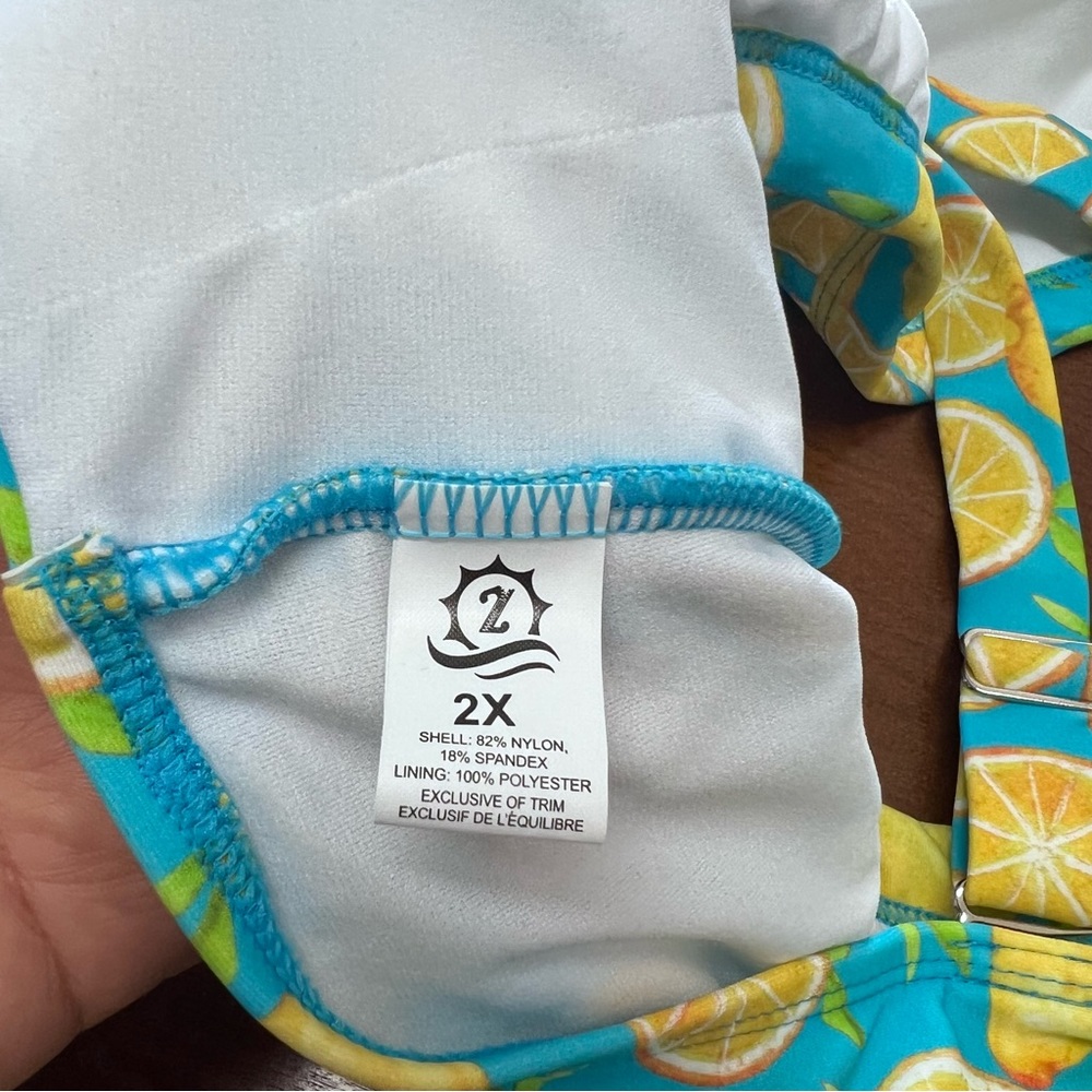 New SwimZip Scoop Bikini Top New With Tags Size 2X Lemons plus Size Bikini top - Picture 10 of 16